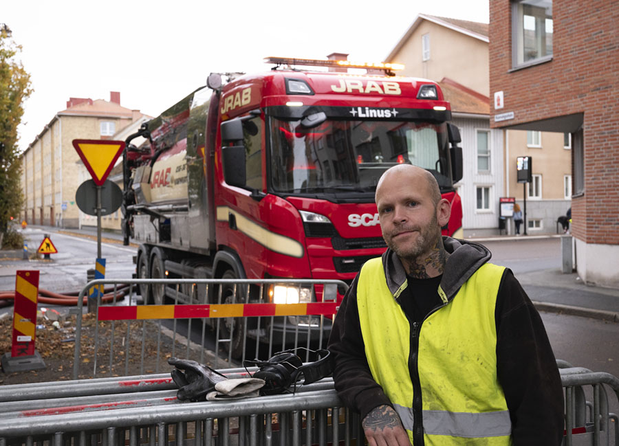 Linus på JRAB länspumpar i city